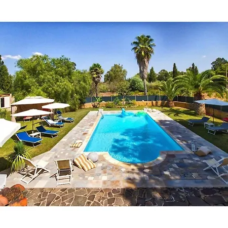 Alghero, Sporting With Swimming Pool 오이메도